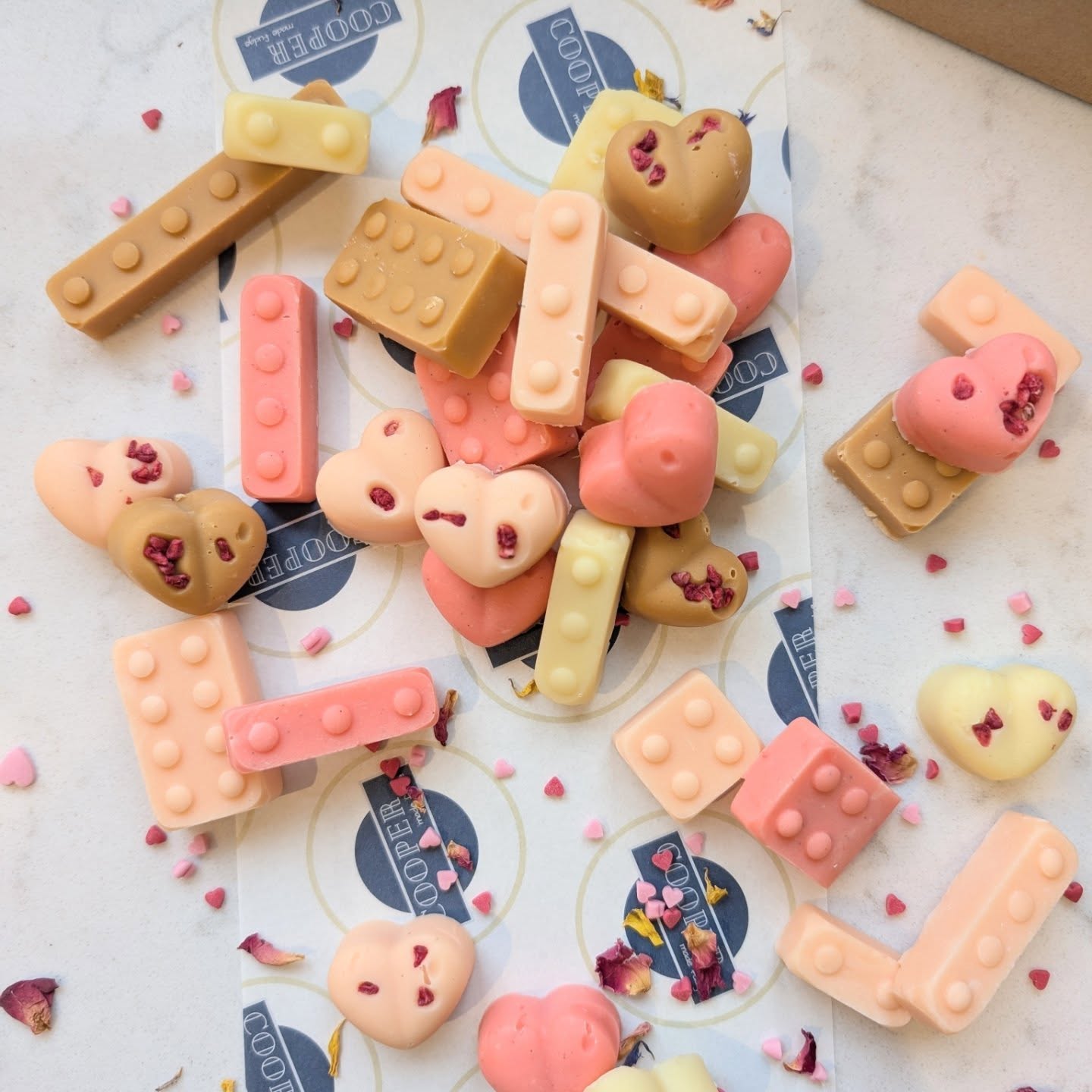 Playful fudge bricks and hearts in pastel colours